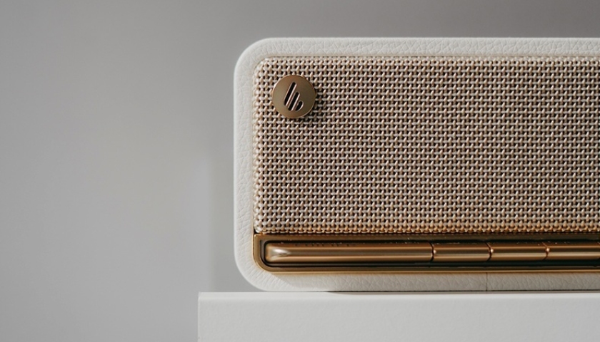 Привлекательный ретро-дизайн Edifier MP230